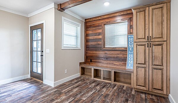 Signature Series / The Ole Hay Barn DVHBSS-4503 Interior 117571