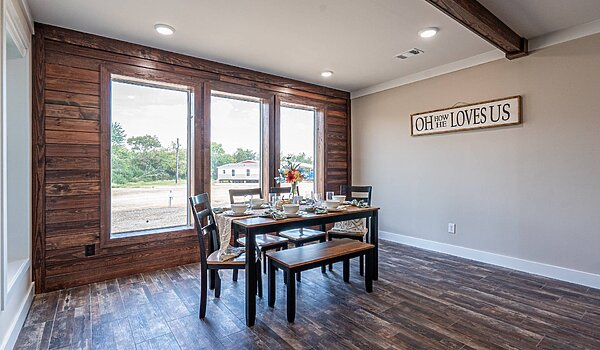 Signature Series / The Ole Hay Barn DVHBSS-4503 Interior 117572