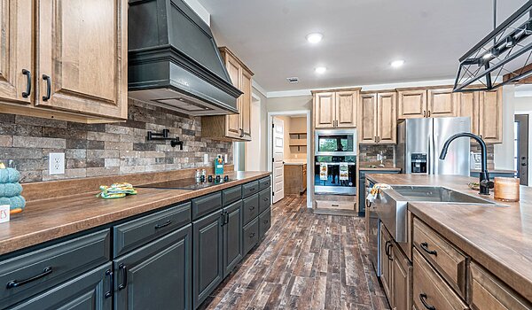 Signature Series / The Ole Hay Barn DVHBSS-4503 Kitchen 117563