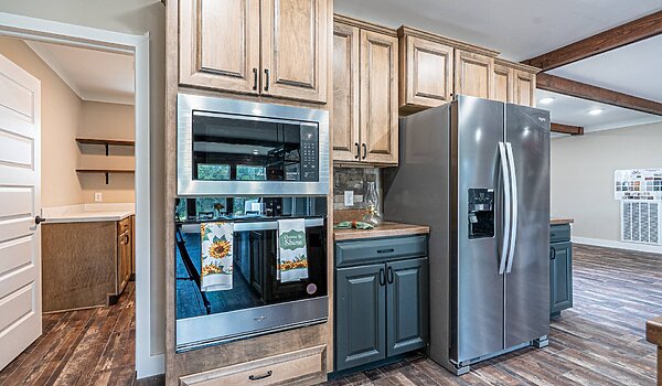 Signature Series / The Ole Hay Barn DVHBSS-4503 Kitchen 117564