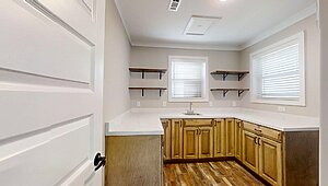Signature Series / The Ole Hay Barn DVHBSS-4503 Interior 117361