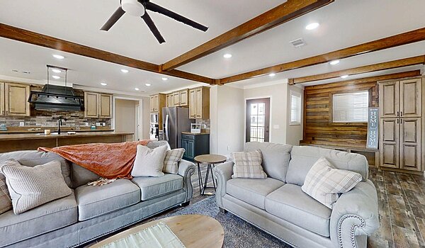 Signature Series / The Ole Hay Barn DVHBSS-4503 Interior 117351