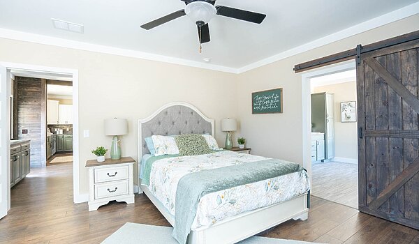 Signature Series / The Barndominium 1 Story DVHBSS-6206-2 Bedroom 120951