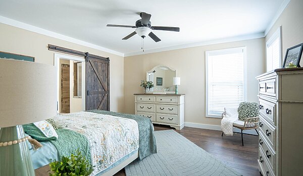 Signature Series / The Barndominium 1 Story DVHBSS-6206-2 Bedroom 120952