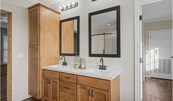 Signature Series / The Country Cottage DVHBSS-6417 Bathroom 126008