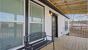 Signature Series / The Country Cottage DVHBSS-6417 Exterior 126014