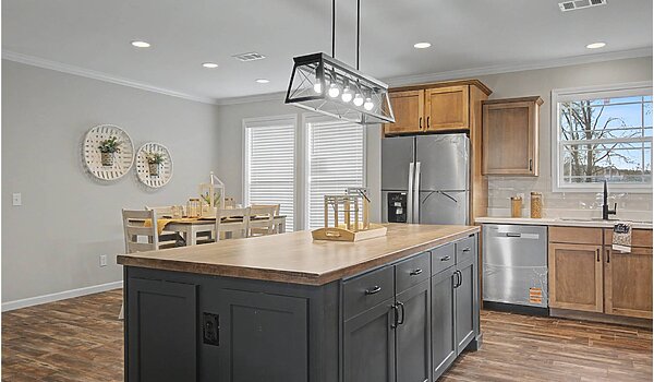 Signature Series / The Country Cottage DVHBSS-6417 Kitchen 125999