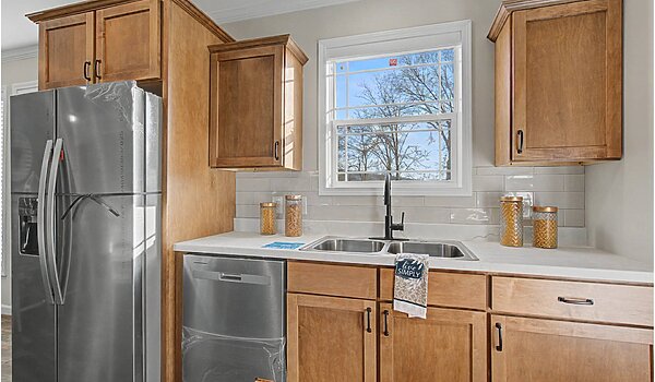 Signature Series / The Country Cottage DVHBSS-6417 Kitchen 126001