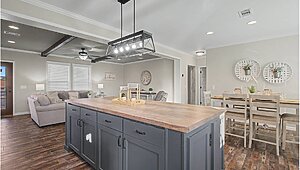 Signature Series / The Country Cottage DVHBSS-6417 Kitchen 126002