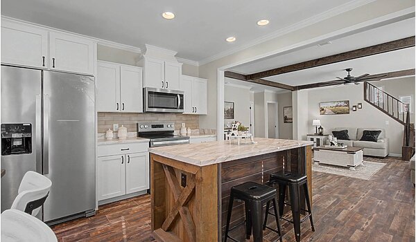 Signature Series / The Haven 2 Story DVHBSS-4501C Kitchen 126022