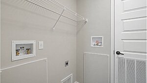 Signature Series / The Haven 2 Story DVHBSS-4501C Utility 126032