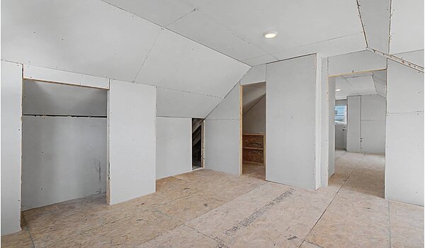 Signature Series / The Haven 2 Story DVHBSS-4501C Utility 126034