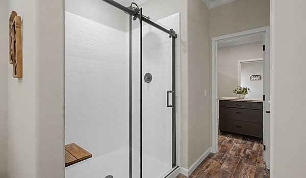 Signature Series / The Taylor DVHBSS-8415 Bathroom 126080