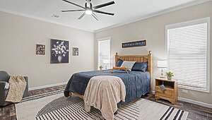 Signature Series / The Taylor DVHBSS-8415 Bedroom 126072