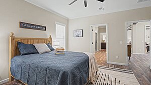 Signature Series / The Taylor DVHBSS-8415 Bedroom 126073