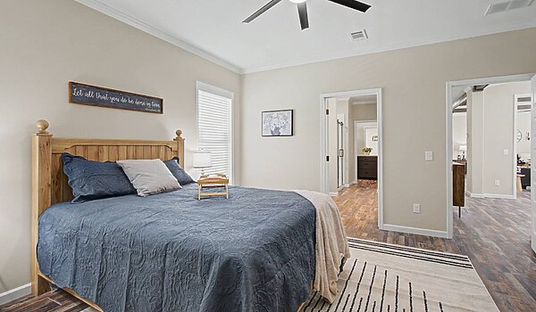 Signature Series / The Taylor DVHBSS-8415 Bedroom 126073