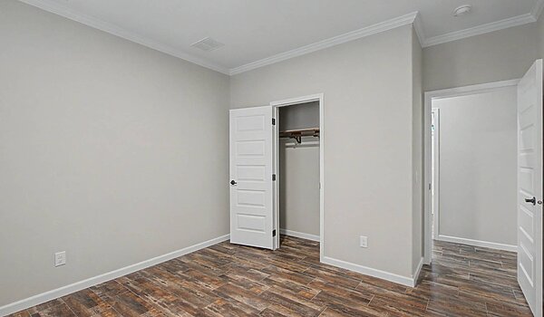 Signature Series / The Taylor DVHBSS-8415 Bedroom 126075