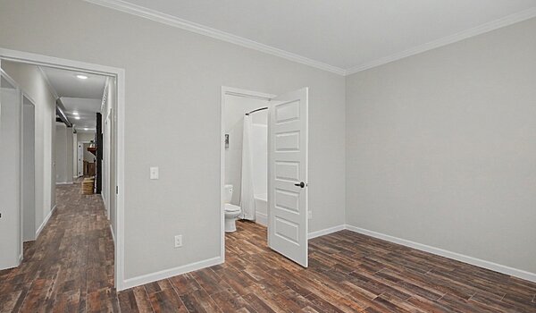 Signature Series / The Taylor DVHBSS-8415 Bedroom 126077