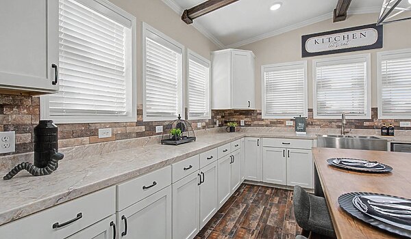 Signature Series / The Taylor DVHBSS-8415 Kitchen 126067