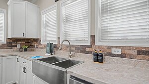 Signature Series / The Taylor DVHBSS-8415 Kitchen 126068