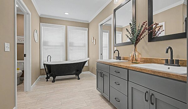 Signature Series / The Clarkson Jr DVHBSS-7014 Bathroom 126098