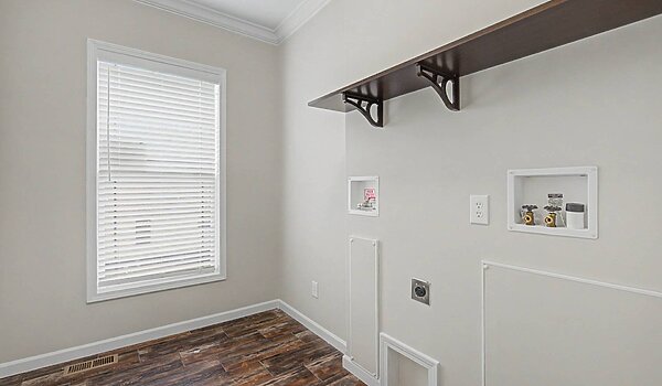 Signature Series / Tahoe Harbor DVHBSS-5802-67 Utility 125927