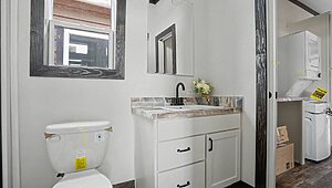 Signature Series / Cozy Cabin XL DVHBSS-MONL-1654-2BR Interior 132548