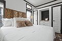 Signature Series / Cozy Cabin XL DVHBSS-MONL-1654-2BR Interior 132545