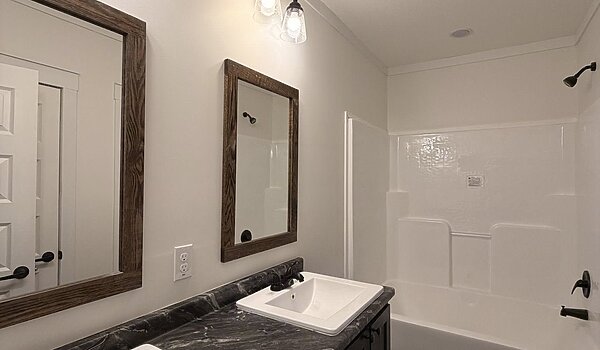 Disciple Series / The King David 64 Interior 121032