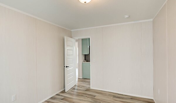 Disciple Series / The Thaddeus Interior 122325