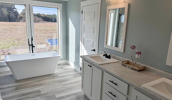 Disciple Series / The King David 80 Interior 121024