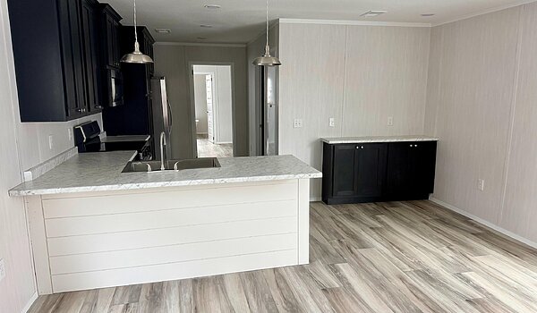 Disciple Series / The Andrew 80 Interior 121637