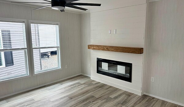 Disciple Series / The Andrew 80 Interior 121638