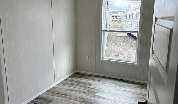 Disciple Series / The Andrew 80 Interior 121643