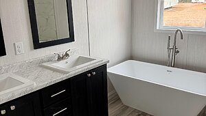 Disciple Series / The Andrew 80 Interior 121644