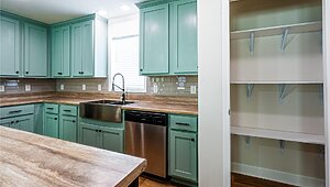 Disciple Series / The KC Kitchen 149083