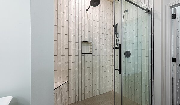 Disciple Series / The John w/ 9 Foot Ceilings Bathroom 149017