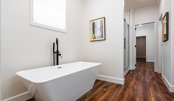 Disciple Series / The John w/ 9 Foot Ceilings Bathroom 149016