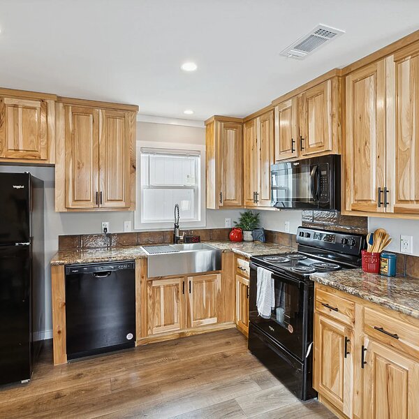 Compact Cabin / 130-1660H22101 Kitchen 113116