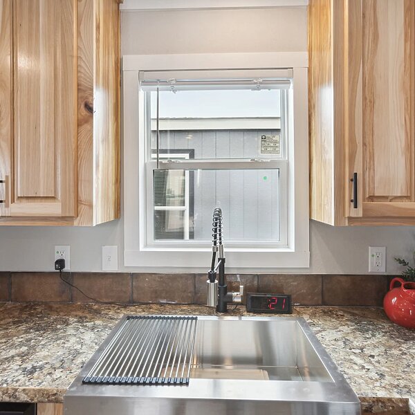 Compact Cabin / 130-1660H22101 Kitchen 113114