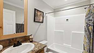 Compact Cabin / 130-1660H22101 Bathroom 113120