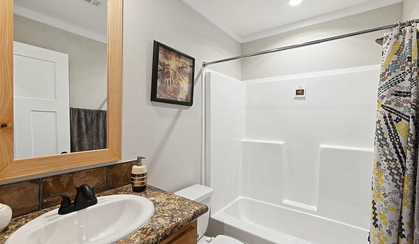 Compact Cabin / 130-1660H22101 Bathroom 113120