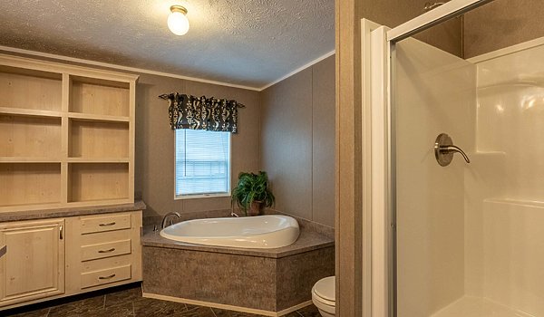 Bolton Homes DW / The Orleans 2020 Bathroom 36680