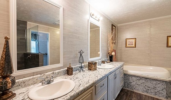 Bolton Homes DW / The Chartres Bathroom 36652