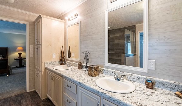 Bolton Homes DW / The Chartres Bathroom 36656