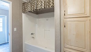 Bolton Homes DW / The Chartres Bathroom 36658
