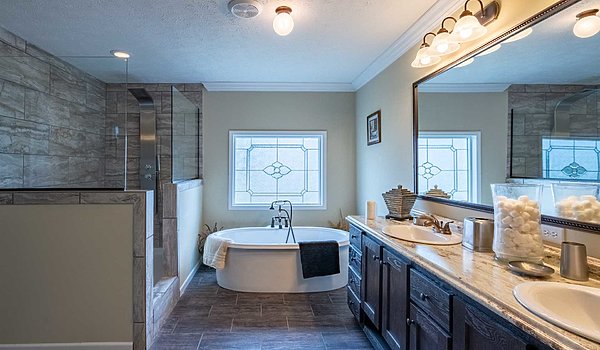 Bolton Homes DW / The Royal Bathroom 36707