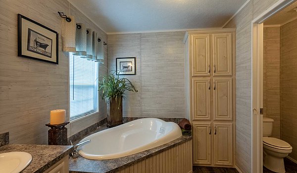 Bolton Homes SW / The St. Charles Bathroom 36730