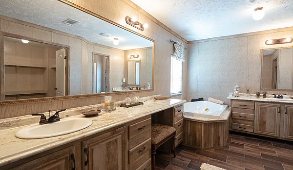 Bolton Homes DW / The Carrollton Bathroom 30056