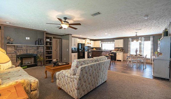 Bolton Homes DW / The Carrollton Interior 30035